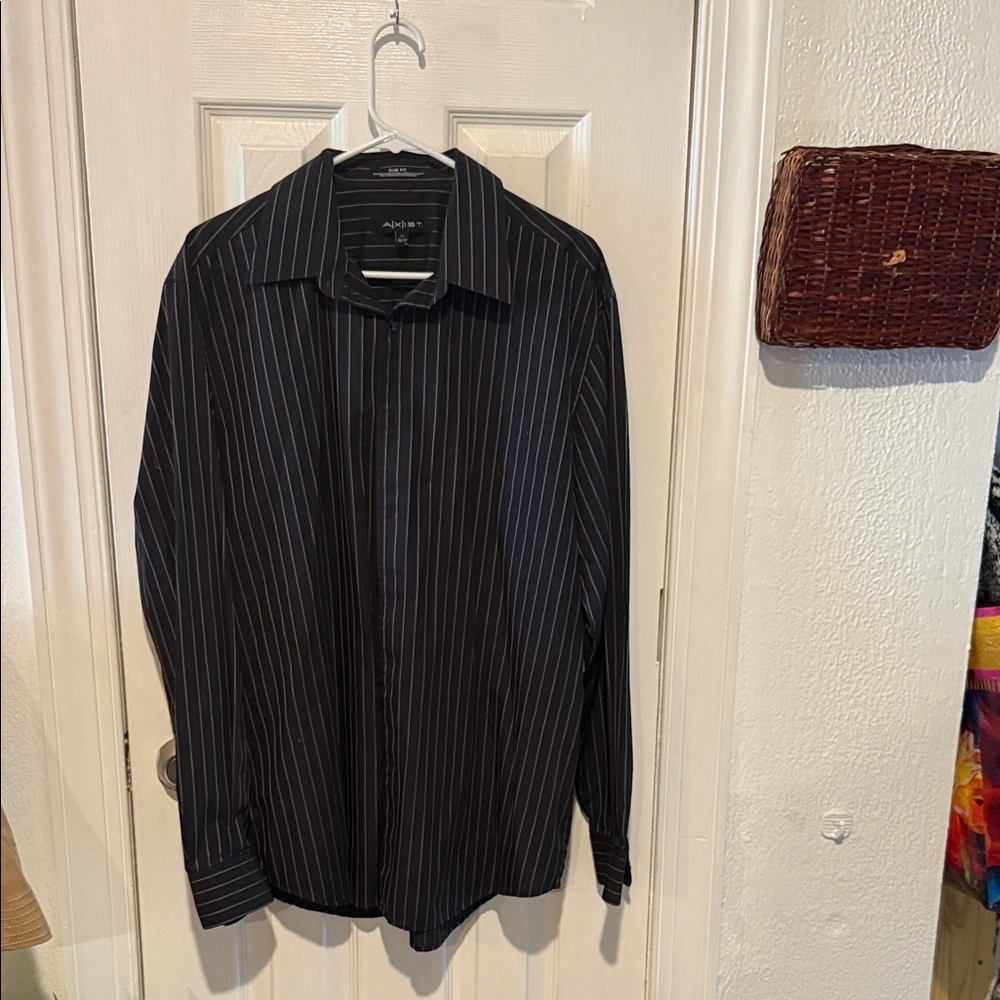 Axist Black and White Striped Men's Dress Shirt
